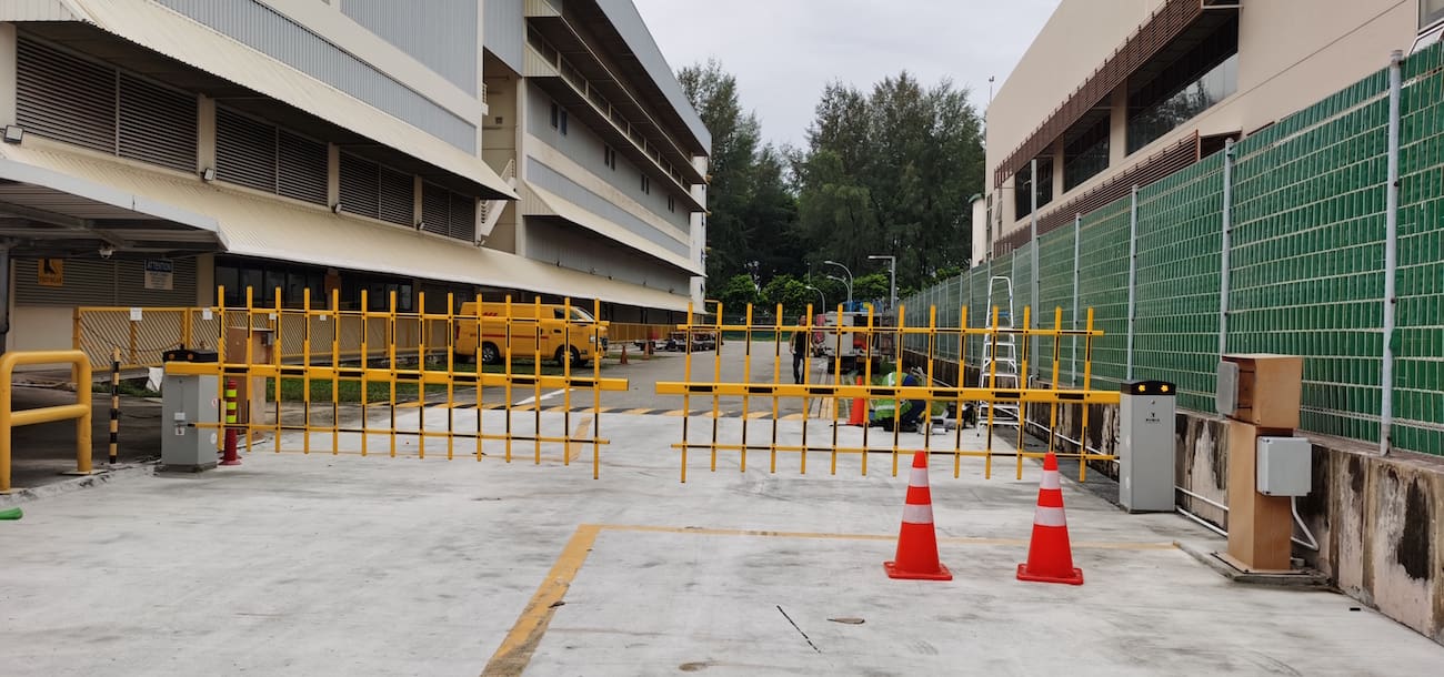 electric barrier gate