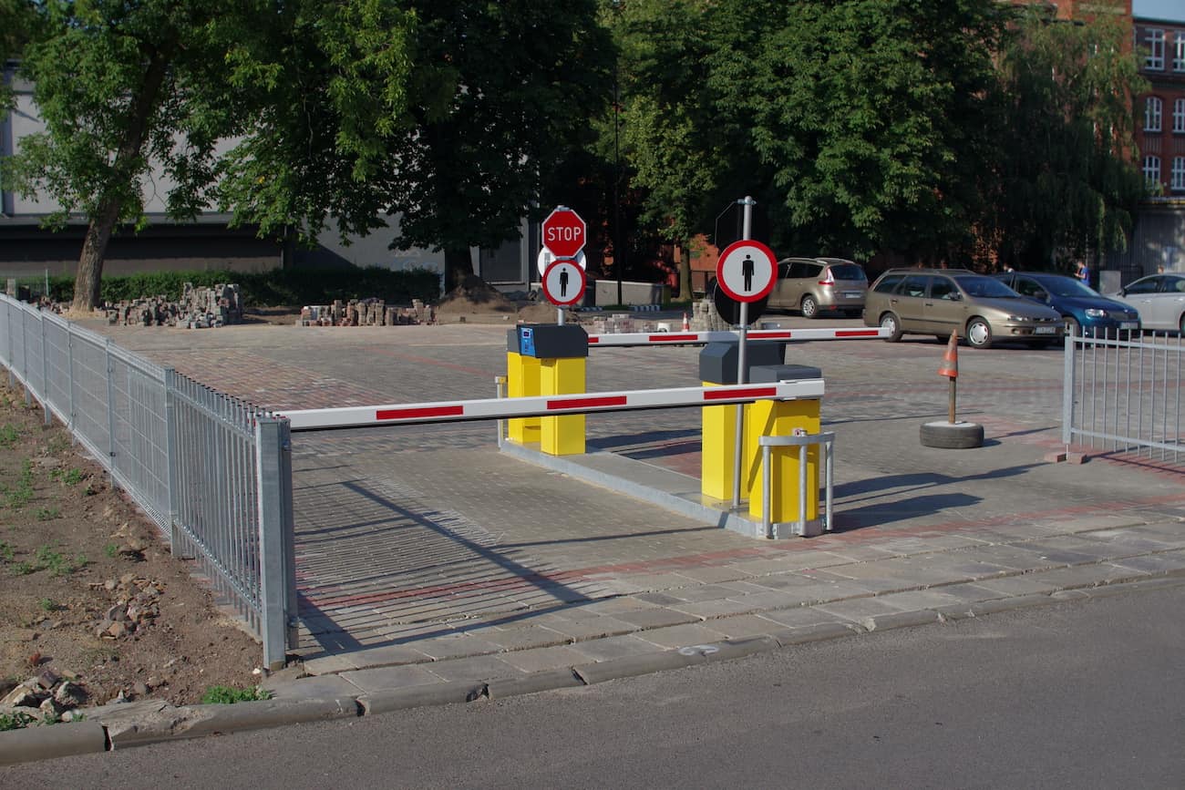 car parking barrier gate