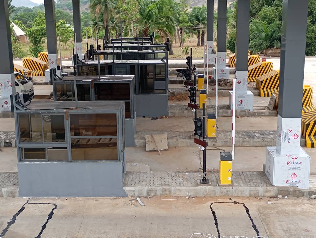 expressway toll gate