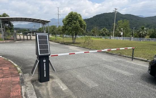 Solar Powered Parking Boom Barrier Gate