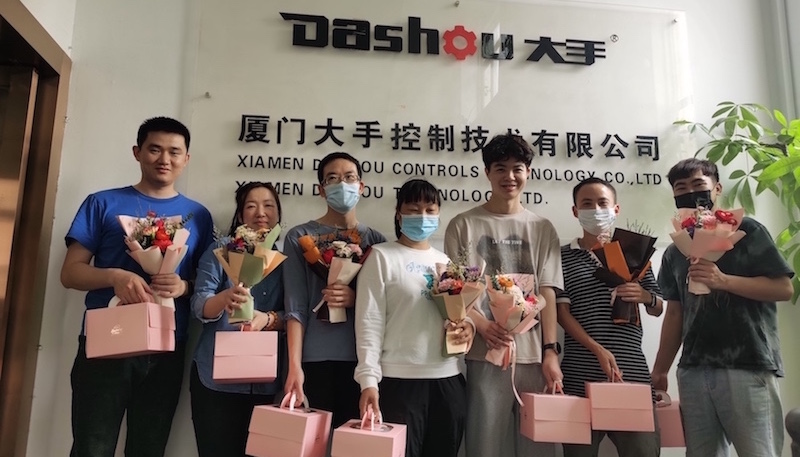 Dashou Held Birthday Party for employees every month